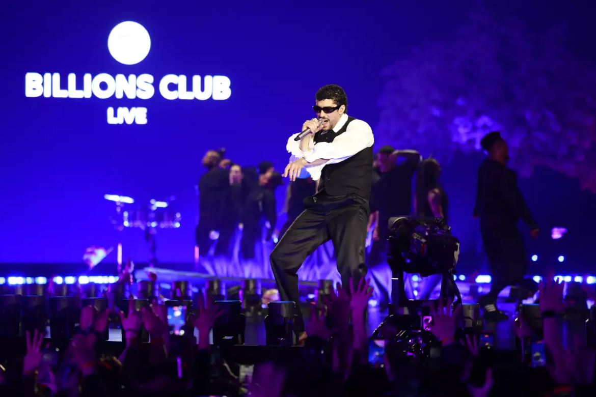 Japón se paraliza con el mensaje de Bad Bunny