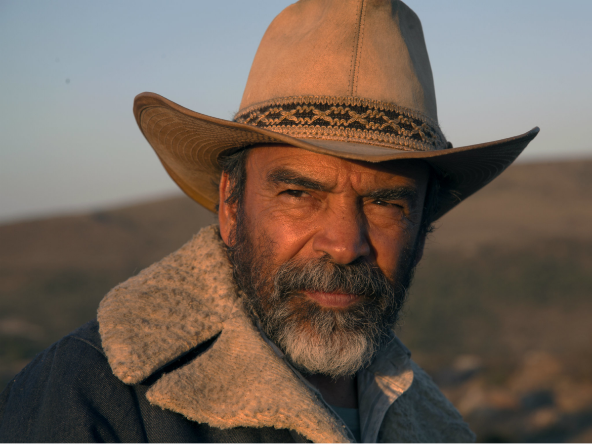 Damián Alcázar defiende la remodelación del estadio nacional