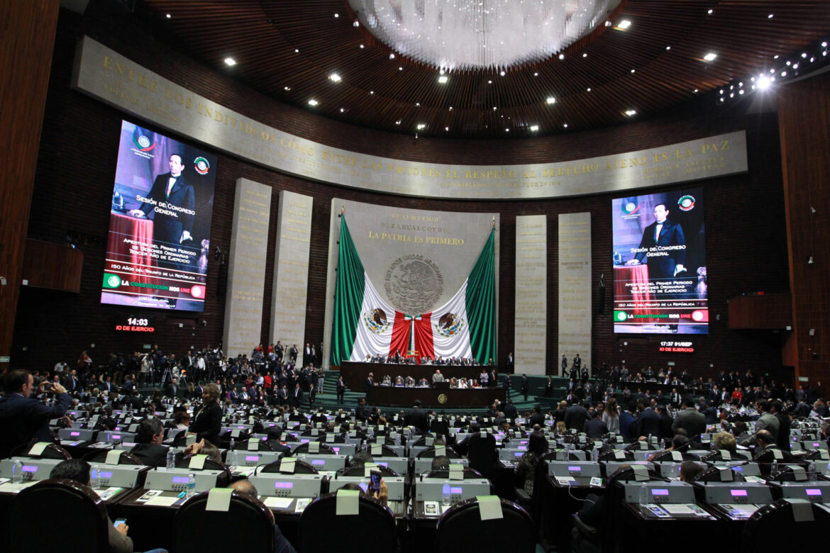 Diputados avalan tope a pensiones públicas