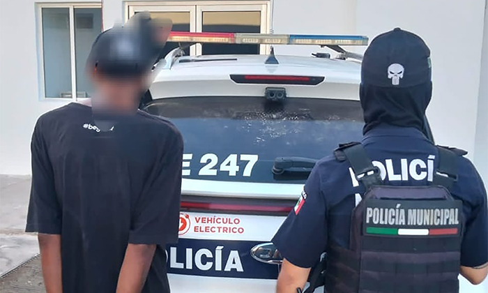 Cae trío de individuos con droga crystal