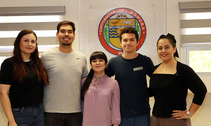 Estudiantes de la Unison visitan instituciones de EU