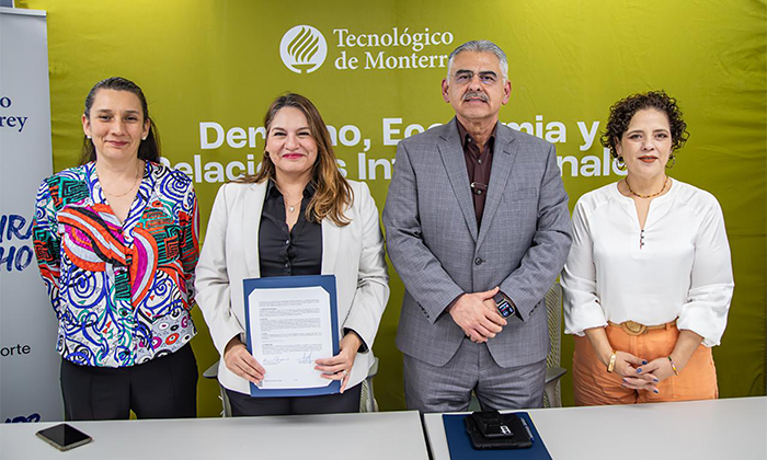 Firman convenio Tec de Monterrey y Barra de Abogados