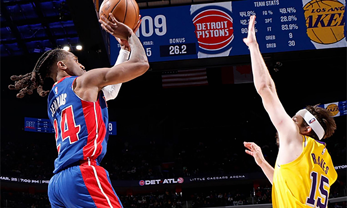 Pistones se imponen a Lakers por 113-110