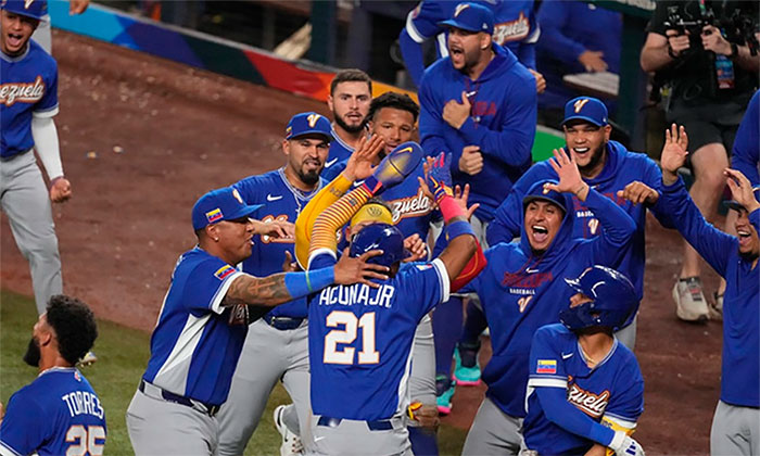 Venezuela elimina a Italia y va a la final contra EU en el Clásico Mundial de Béisbol