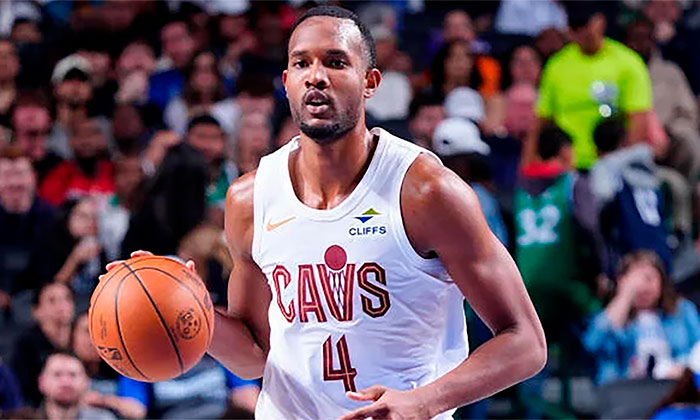 Aplasta Cavaliers a Mavericks en su casa