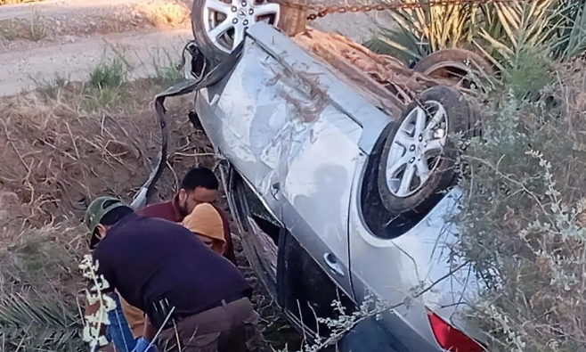 Fallece joven al volcar automóvil en la carretera Mexicali-San Luis Río Colorado