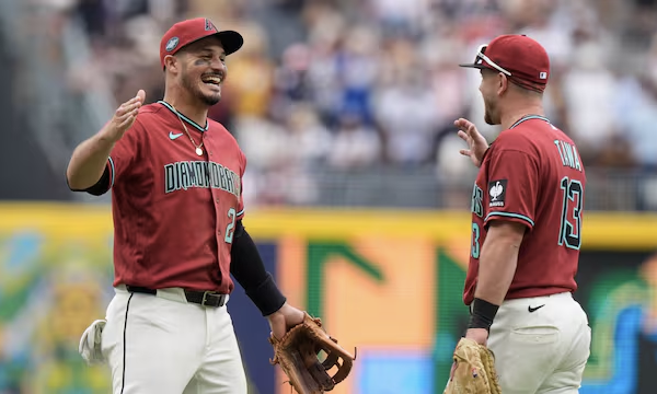 Vence Diamondbacks a Padres por 12-7 en encuentro en la Ciudad de México