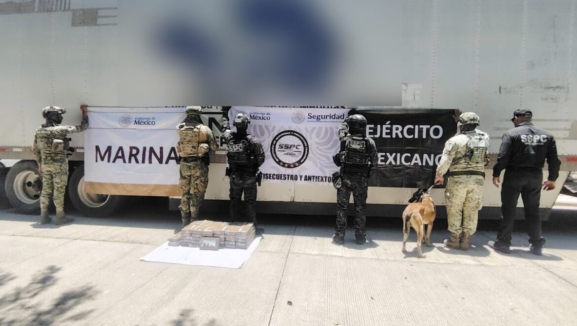Golpe al narcotráfico en Colima: decomisan cargamento de cocaína oculto en tráiler