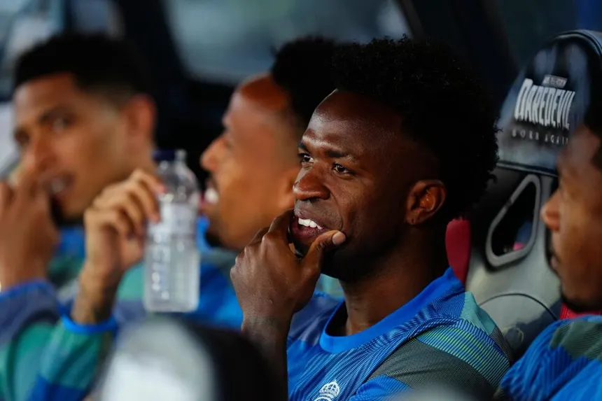 Vinícius Júnior elogia a Lamine Yamal