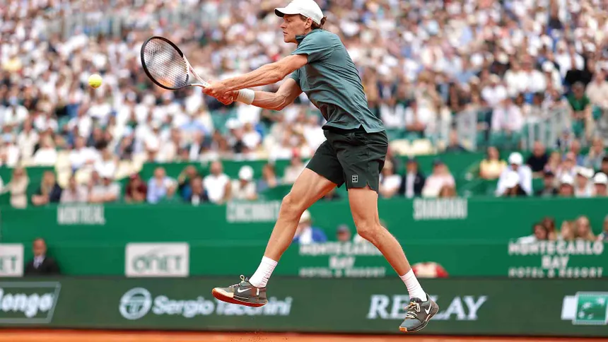 Sinner avanza a la final en Montecarlo