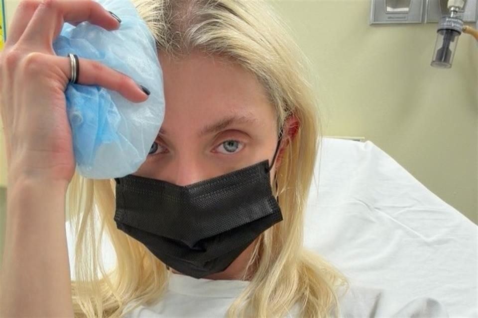 Taylor Momsen alarma a sus fans tras ser hospitalizada