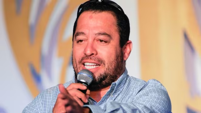 Juan Carlos Nava: hospitalizado por crisis de salud