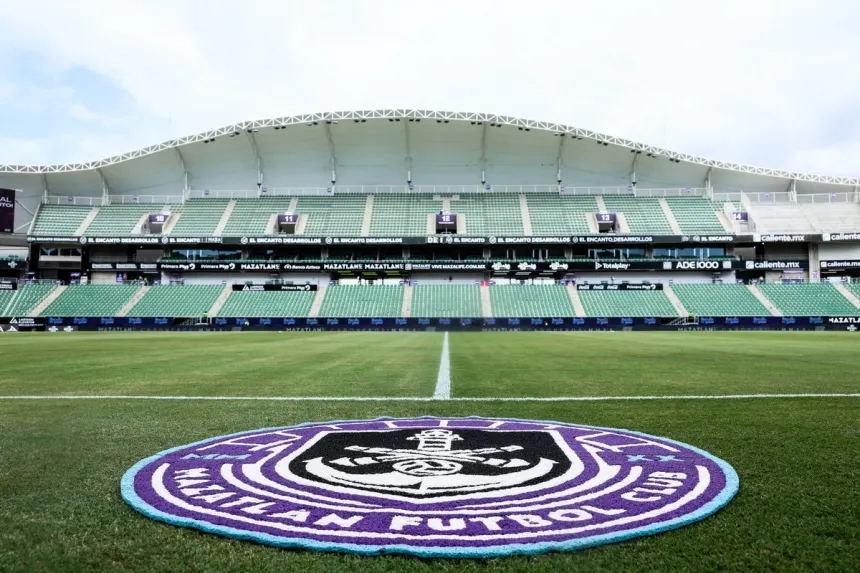 Mazatlán analiza el futuro del Estadio El Encanto