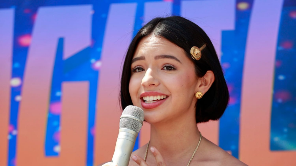 Ángela Aguilar retoma su carrera con un clásico