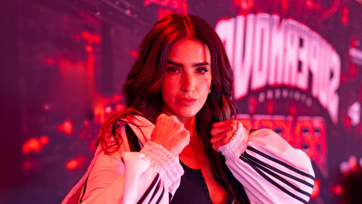 Bárbara de Regil: la nueva cara de la conducción en el ring