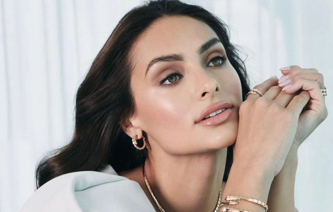 Renata Notni pide respeto ante el fin de su noviazgo