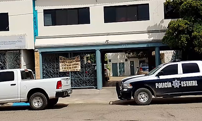 Investigan muerte de padre e hijo tras aplicación de suero; Autoridades de la Fiscalía