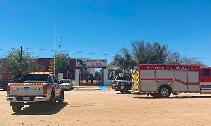 Intenta alumno lanzarse de alto de plantel Cecytes en San Pedro El Saucito