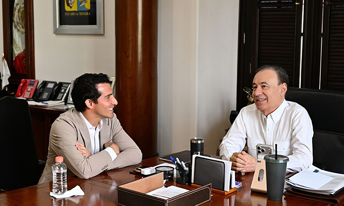 Firma gobernador convenio con Conade