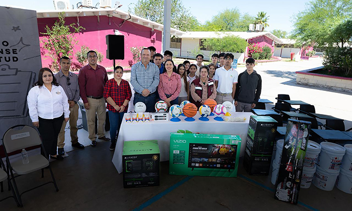 Entregan equipo e insumos en Cecyte de Santa Ana