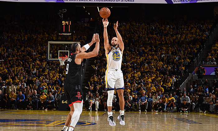 Rockets se impone a Warriors por 117 a 116