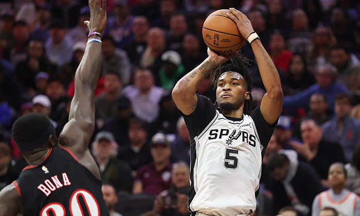 Derrota San Antonio a Filadelfia por 115 a 102 con ausencia de Víctor Wembanyama