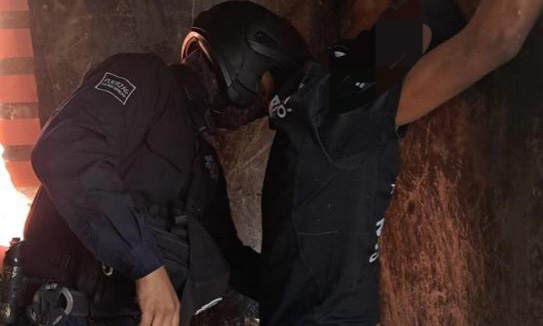 Aprehenden a golpeador de mujer en la comisaría Miguel Alemán