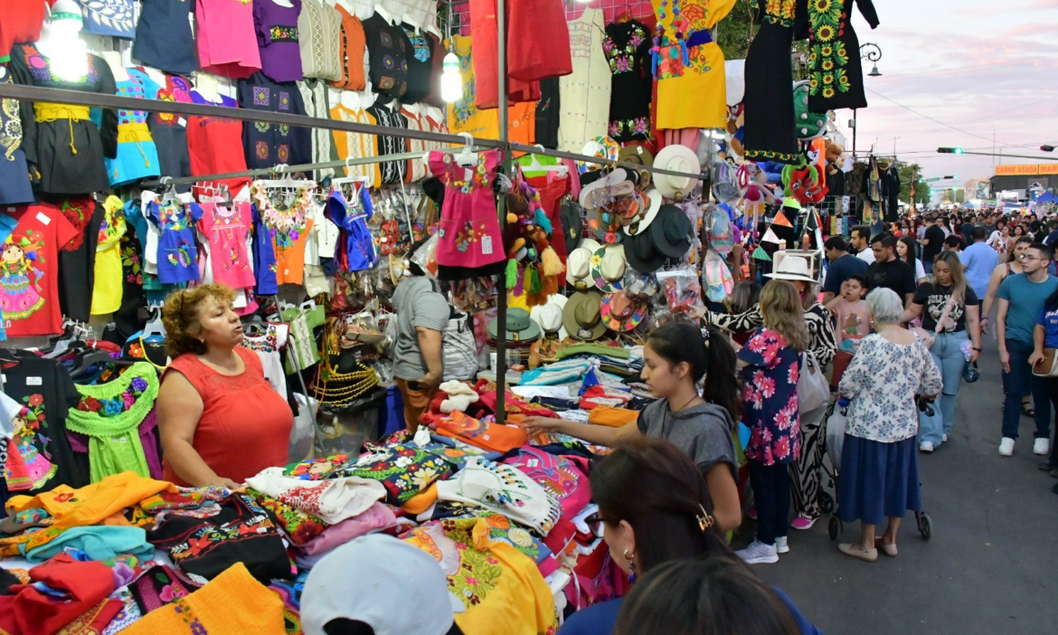 Autoridades municipales invitan a tramitar permisos para ventas del 10 de mayo