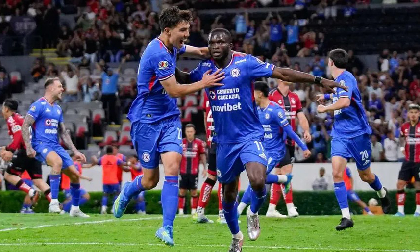 Cruz Azul consigue la ventaja en los Cuartos de Final ante Atlas