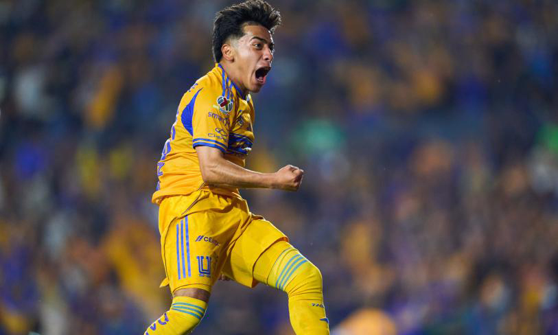 Tigres le da golpe de realidad a Chivas en el Volcán