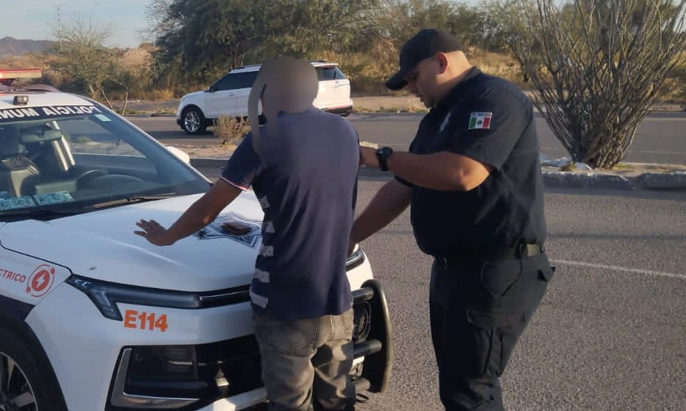 Arrestan a sexagenario por mostrar “sus miserias” en Bahía de Kino