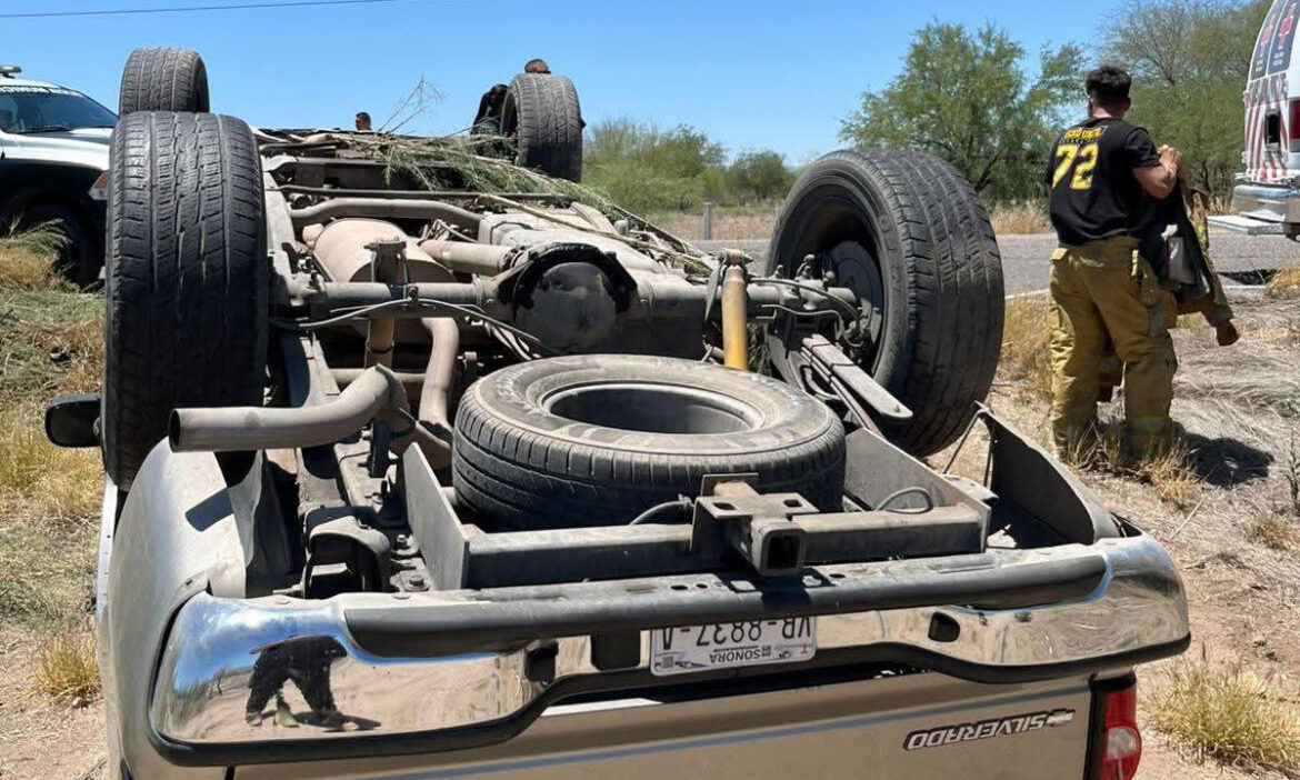 Deja volcamiento a pareja con lesiones en la carretera Ures-Rayón