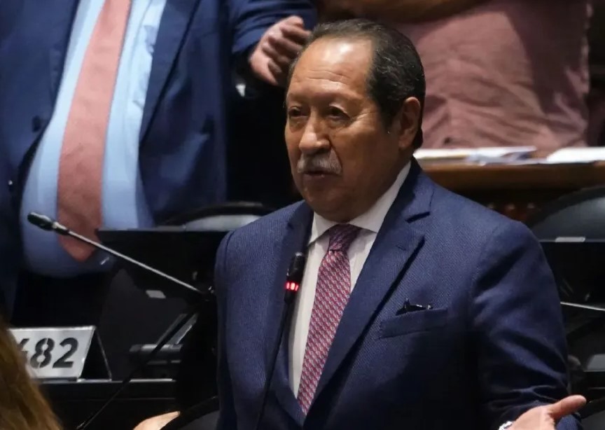 Fiscalía de Michoacán cita a Leonel Godoy por investigación del asesinato de Carlos Manzo
