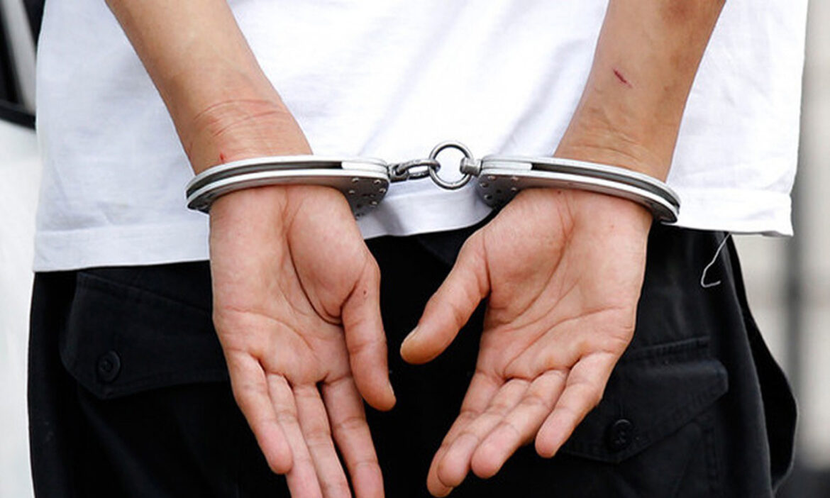 Detienen a conductora ebria tras agredir a policías en la comisaría Miguel Alemán