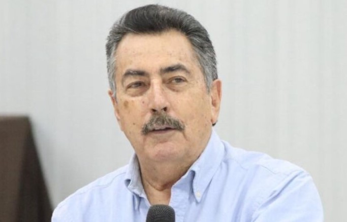 Lamarque aplaza licencia y se suma al acuerdo de unidad de Morena rumbo a 2027