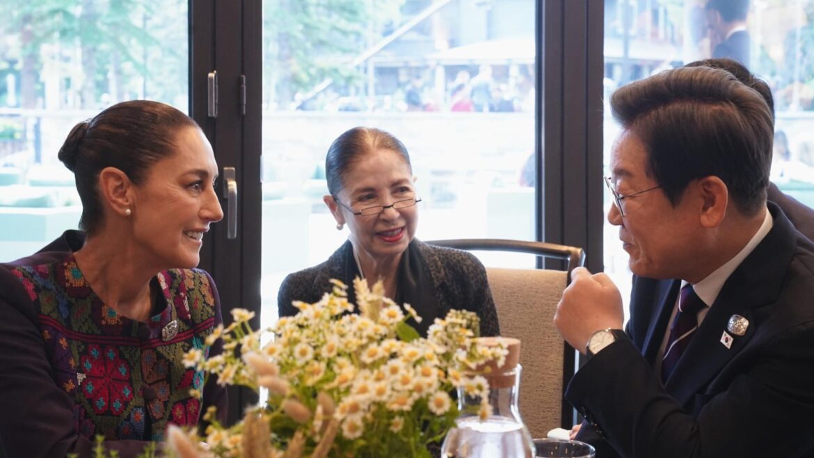 Claudia Sheinbaum dialoga con presidente surcoreano sobre economía, energía y BTS