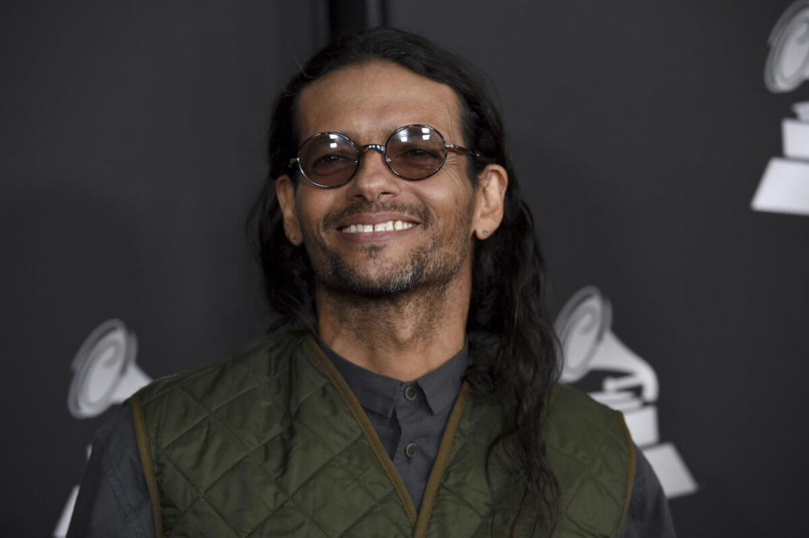 Draco Rosa regresa a la música tras seis años de silencio