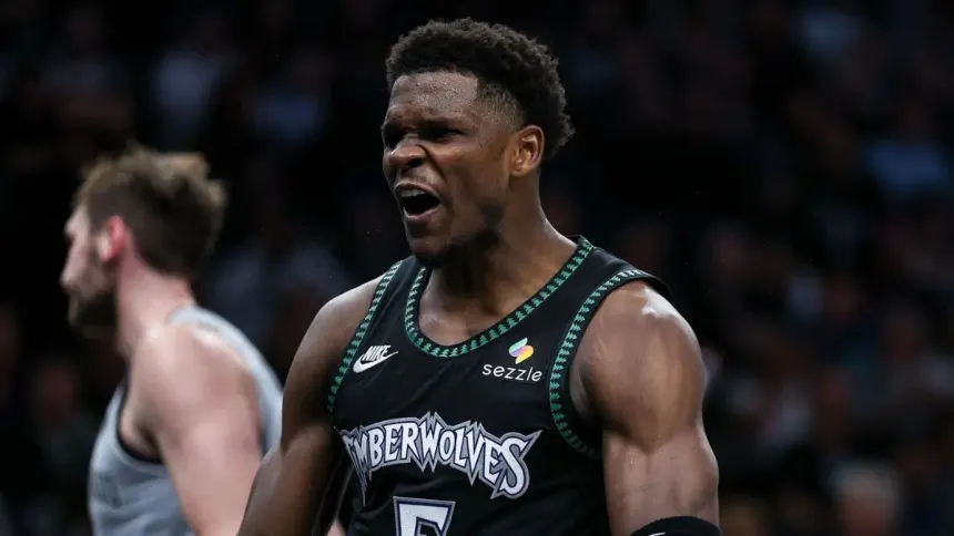 Anthony Edwards lidera la reacción de Minnesota para igualar la serie ante San Antonio
