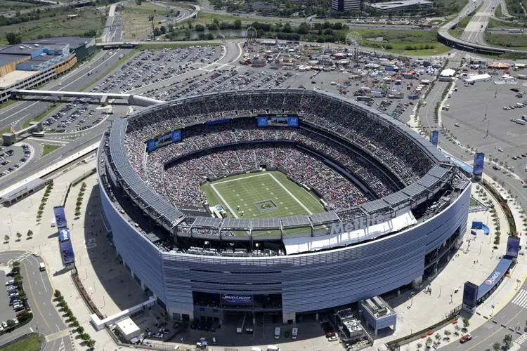 Estadios MetLife y Azteca lideran la recaudación del Mundial