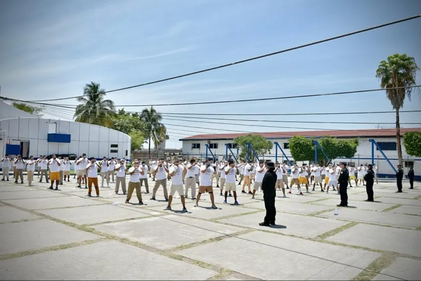 Boxeo impulsa la reinserción social en penal de Morelos