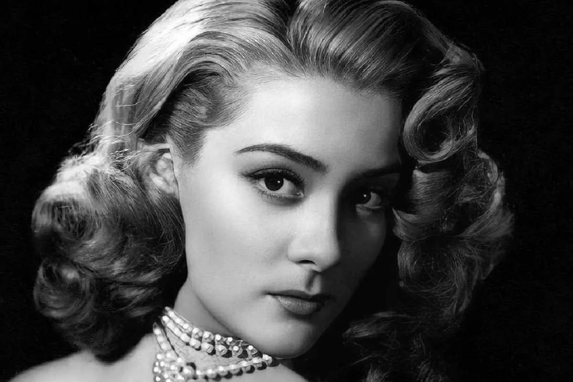 Propiedad de Silvia Pinal padece severo abandono