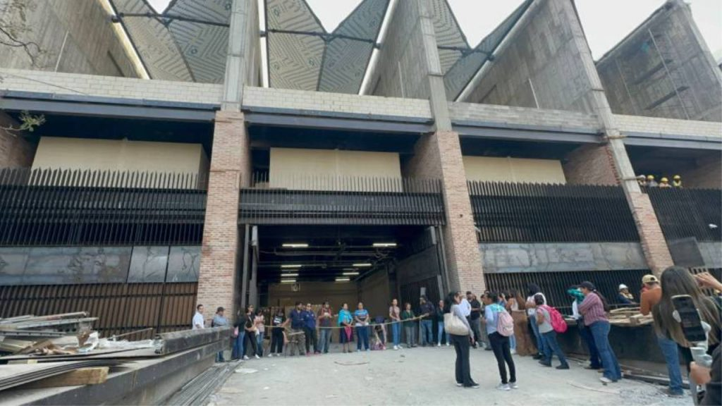 Protesta en Oaxaca de Juárez frena la obra de un estadio