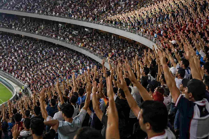 Lanzan campaña para promover la ola y erradicar el grito homófobo en los estadios