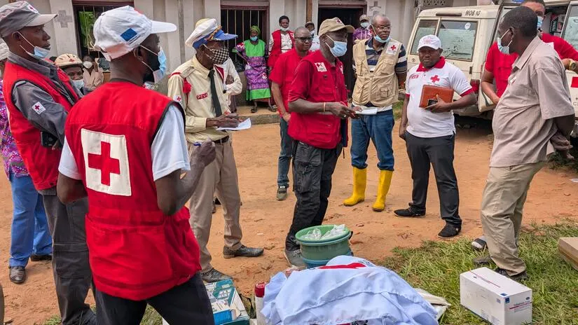 Tres voluntarios de la Cruz Roja fallecen por brote de ébola en el Congo
