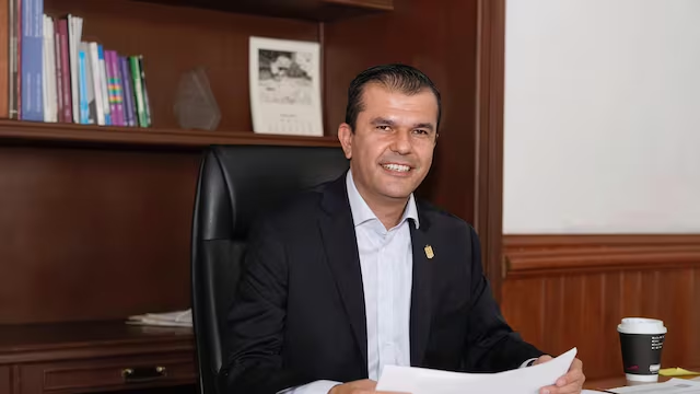 Investigación del FBI causa el rechazo de Daniel Manzo