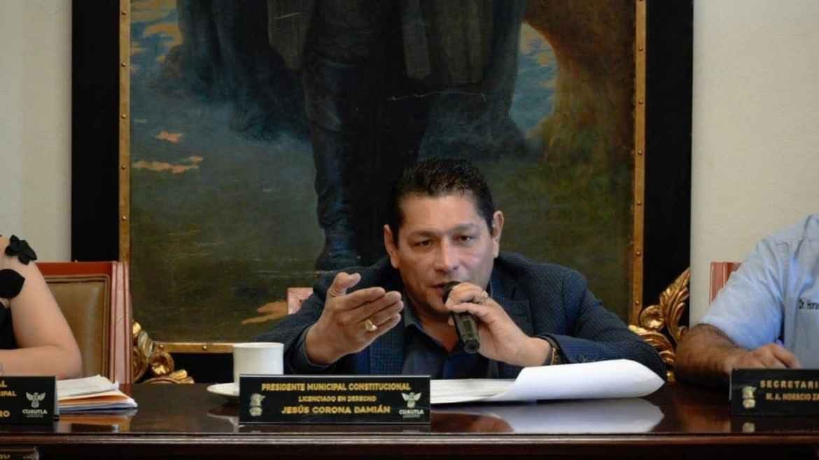 Orden de aprehensión contra alcalde activa amparo legal