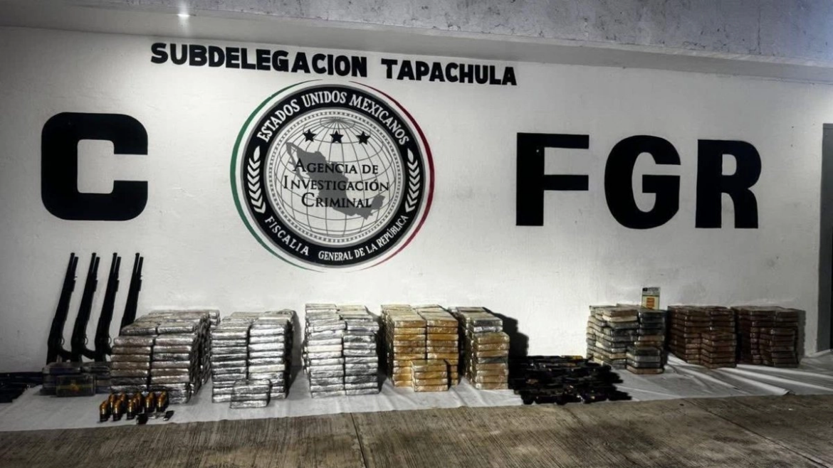 Decomiso de cargamento ilegal y arsenal en Tapachula
