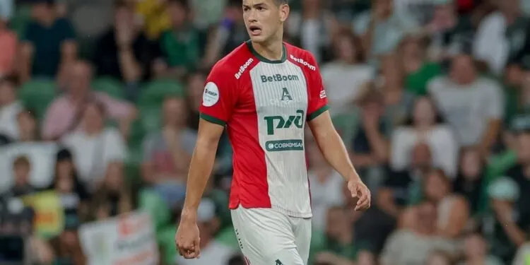 César Montes enciende las alarmas en la selección