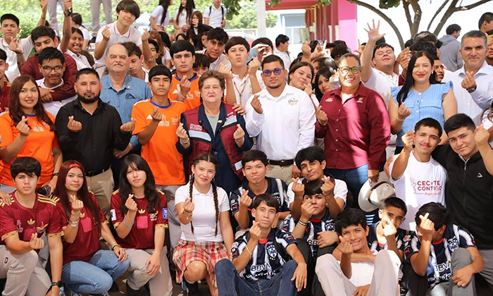 Acerca programa #CecyteContiGo a comunidades en distintos municipios