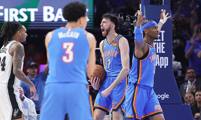 Vence Thunder a Spurs por 122-113